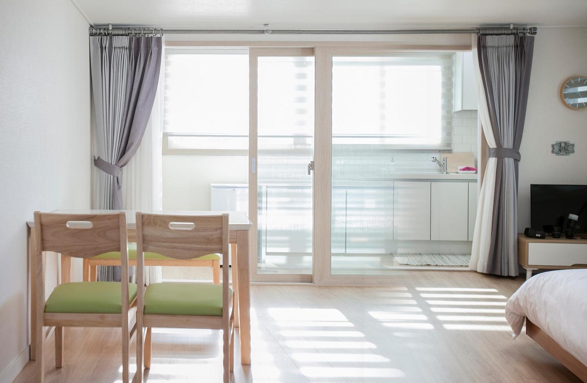 Jeju Aria Pension Εξωτερικό φωτογραφία